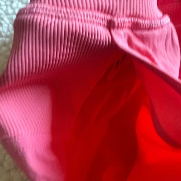Lululemon Women’s Dance Studio High-Rise Short 3.5" Sakura Pink Size 4 - Picture 10 of 12